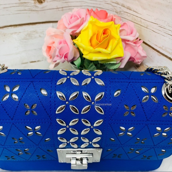 Michael Kors flap shoulder electric blue crossbody - Picture 6 of 8